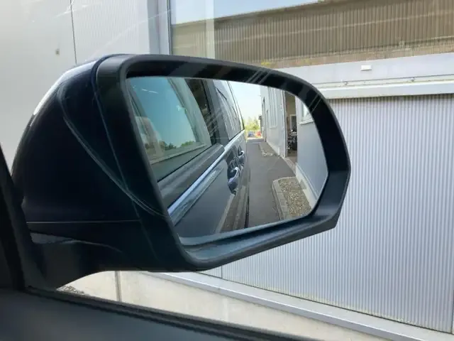 Mercedes-Benz V 220