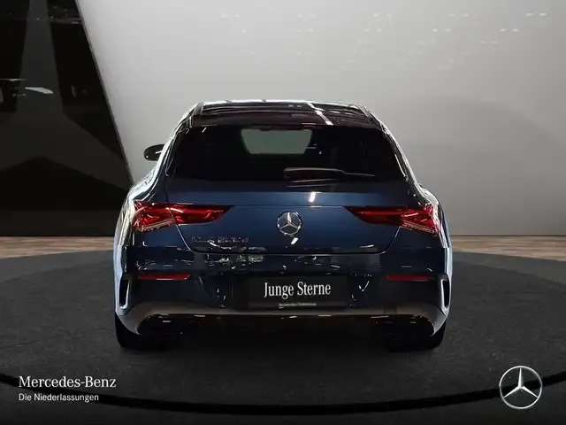 Mercedes-Benz CLA 200