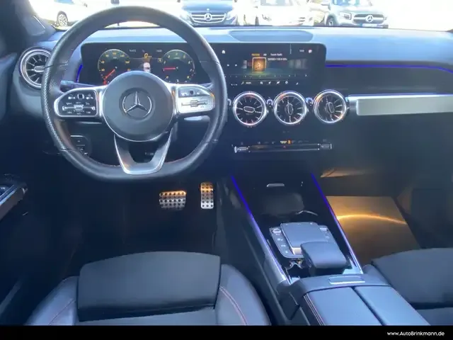 Mercedes-Benz GLB 200