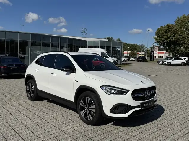 Mercedes-Benz GLA 250