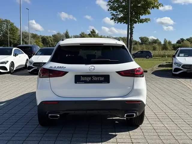 Mercedes-Benz GLA 250