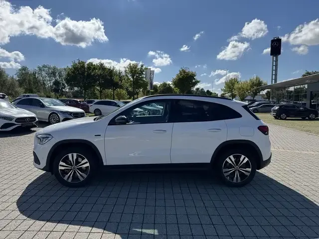 Mercedes-Benz GLA 250