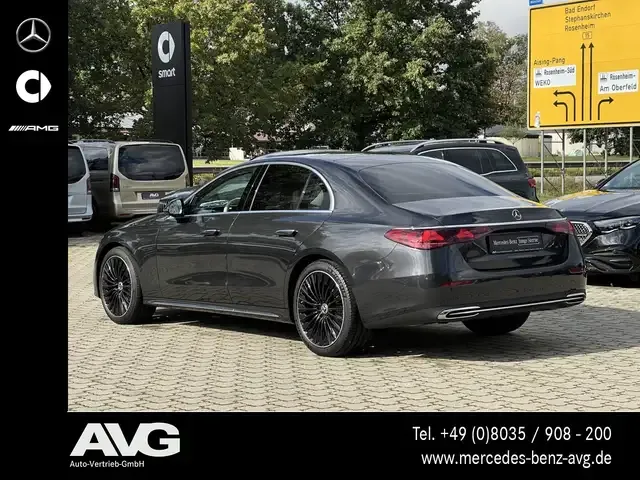 Mercedes-Benz E 220