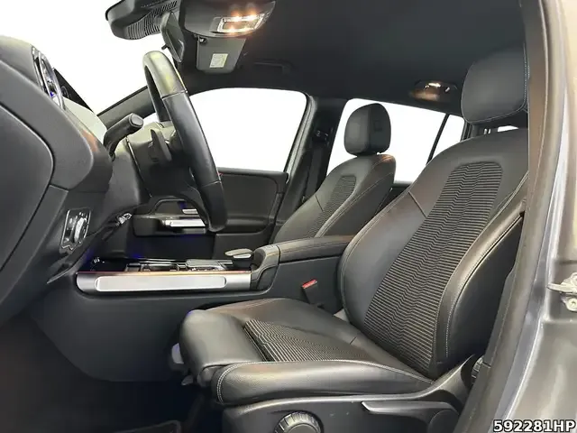 Mercedes-Benz GLB 180