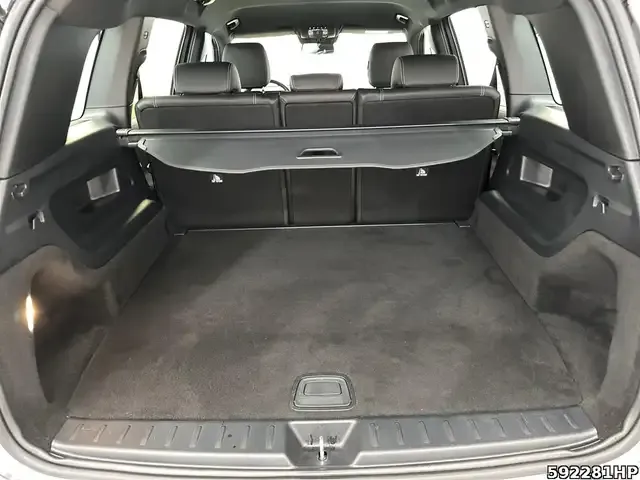 Mercedes-Benz GLB 180