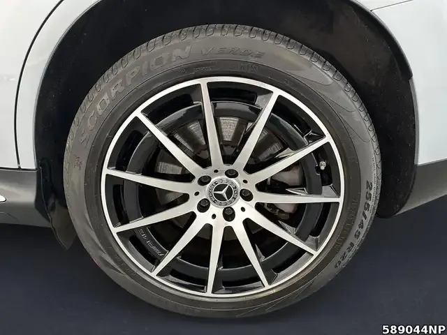 Mercedes-Benz EQC 400