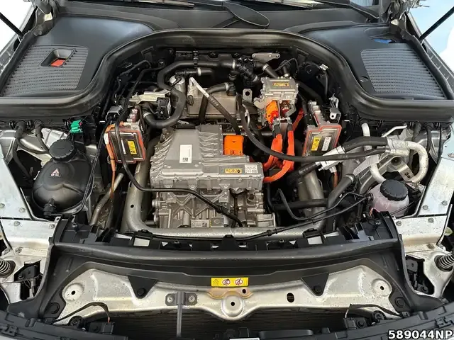 Mercedes-Benz EQC 400