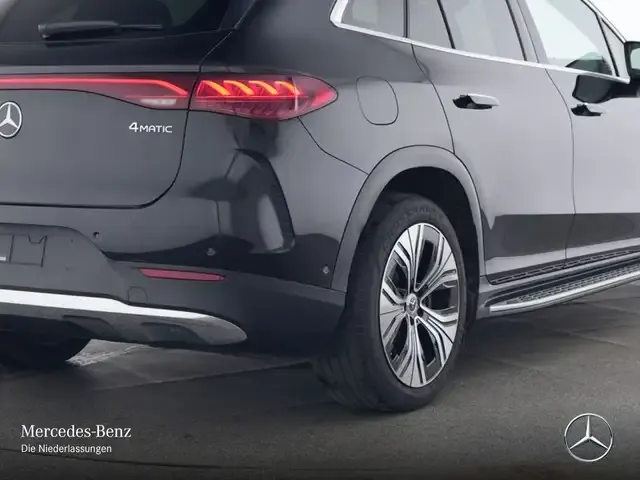 Mercedes-Benz EQE SUV