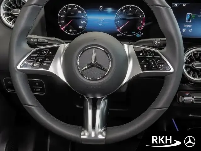 Mercedes-Benz GLA 180