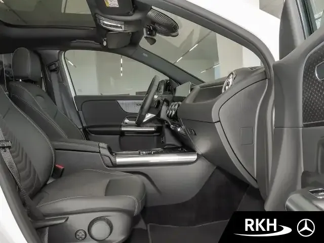 Mercedes-Benz GLA 180