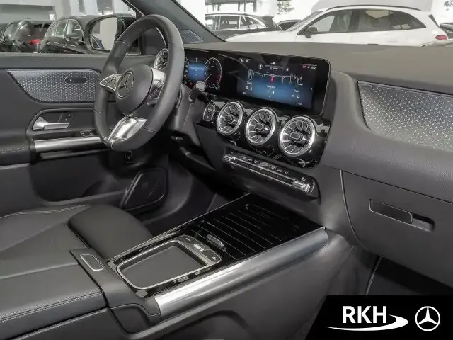 Mercedes-Benz GLA 180