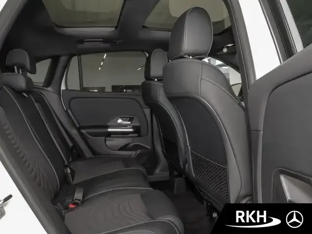 Mercedes-Benz GLA 180