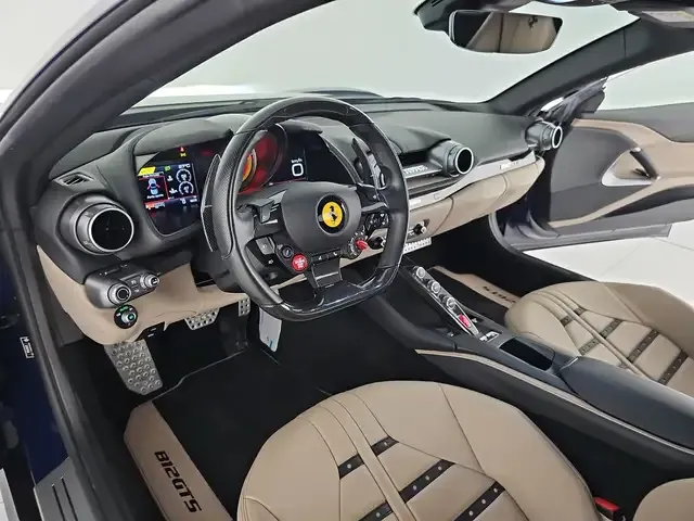 Ferrari 812