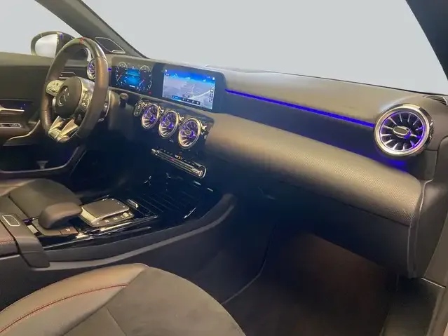 Mercedes-Benz A 45 AMG