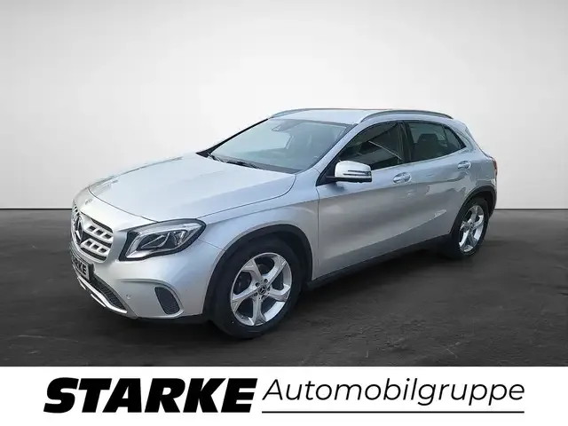 Mercedes-Benz GLA 180