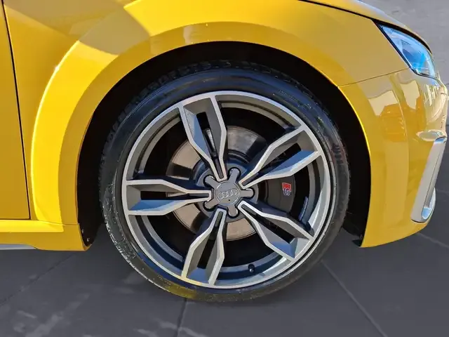 Audi TTS