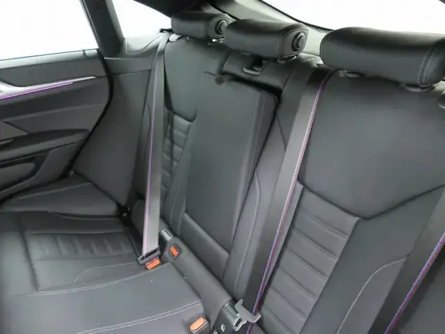 BMW 440