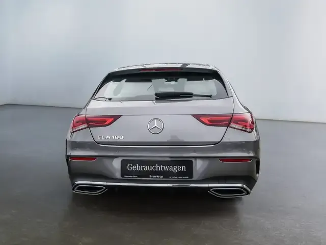 Mercedes-Benz CLA 180