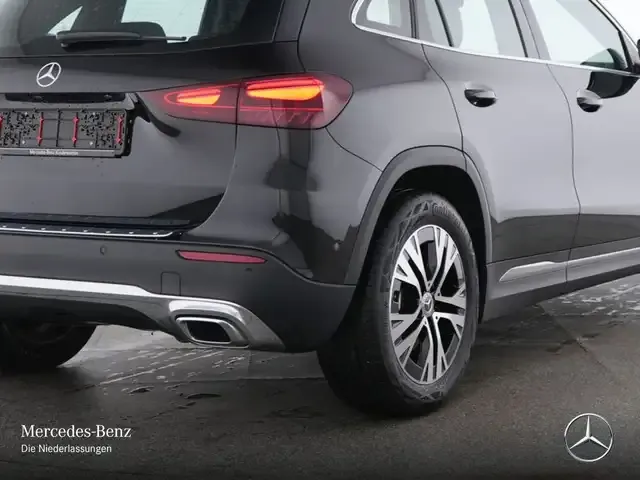 Mercedes-Benz GLA 220