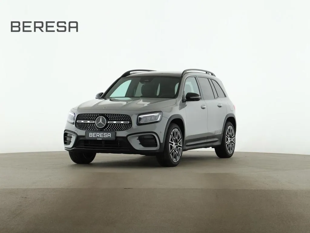 Mercedes-Benz GLB 200