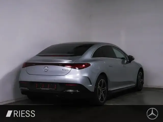Mercedes-Benz EQE 500