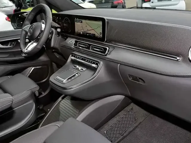 Mercedes-Benz V 250