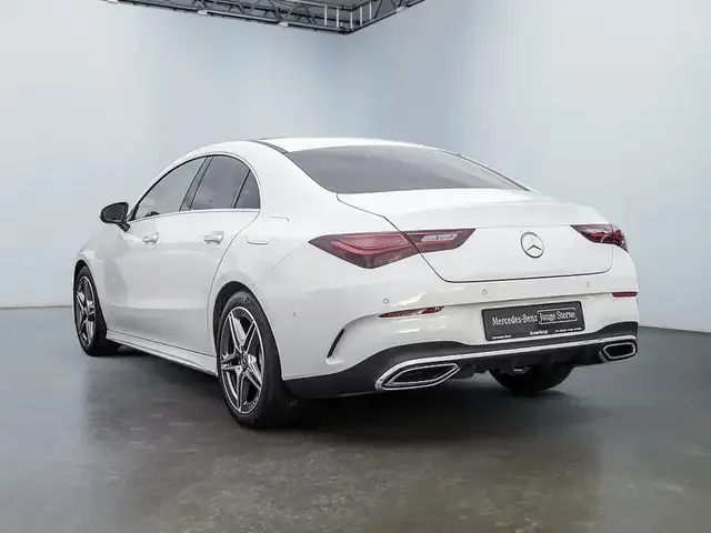 Mercedes-Benz CLA 200