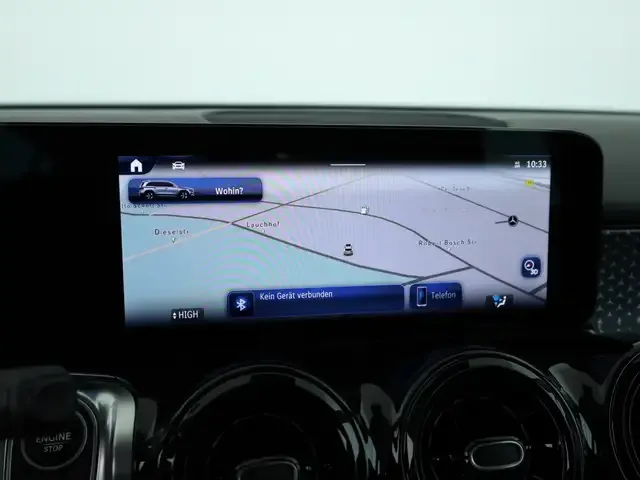 Mercedes-Benz GLB 180