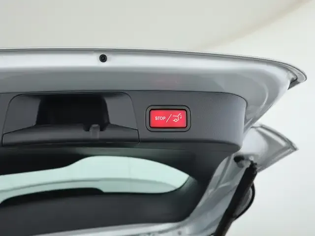 Mercedes-Benz GLB 180