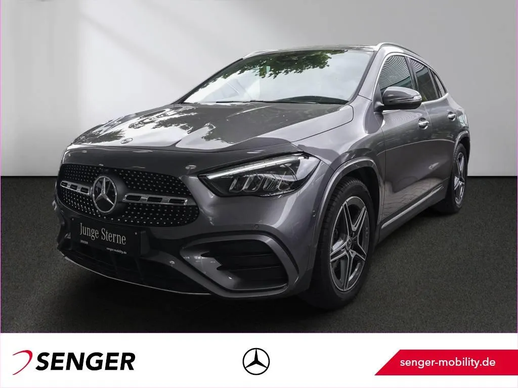 Mercedes-Benz GLA 200