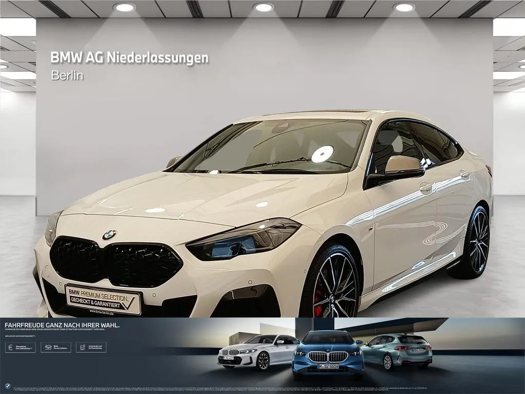 BMW 235