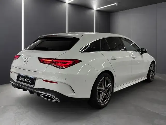 Mercedes-Benz CLA 200