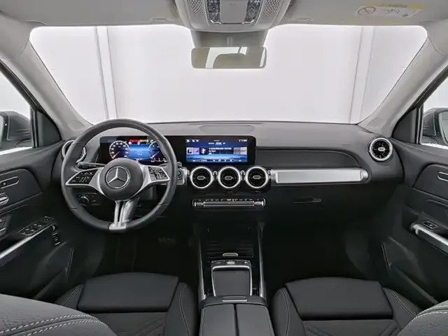 Mercedes-Benz GLB 220