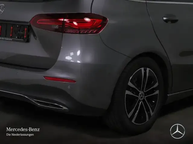 Mercedes-Benz B 200