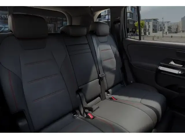 Mercedes-Benz EQB 300