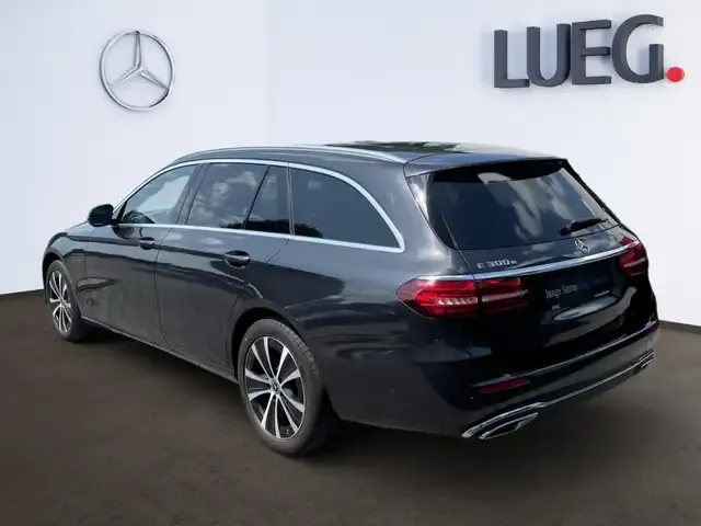 Mercedes-Benz E 300