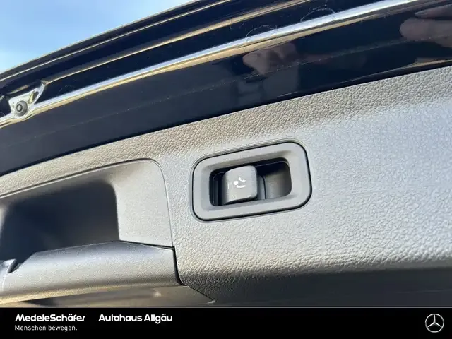 Mercedes-Benz A 35 AMG