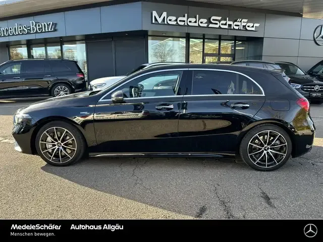 Mercedes-Benz A 35 AMG