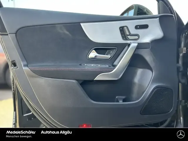 Mercedes-Benz A 35 AMG