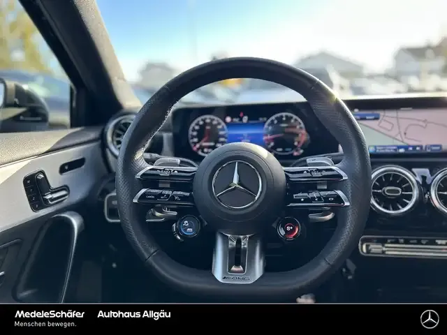 Mercedes-Benz A 35 AMG