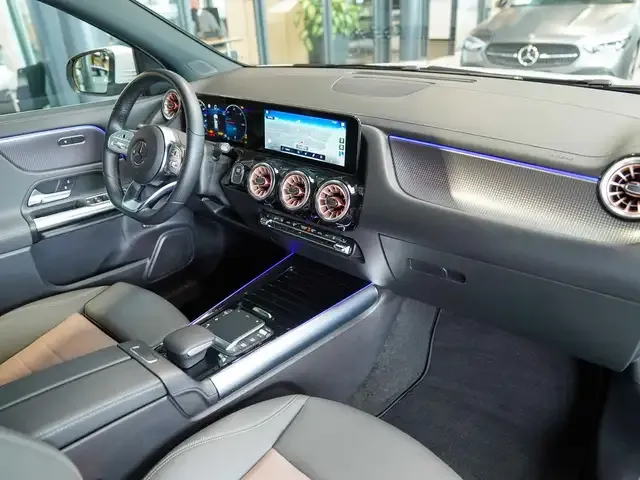 Mercedes-Benz EQA 250
