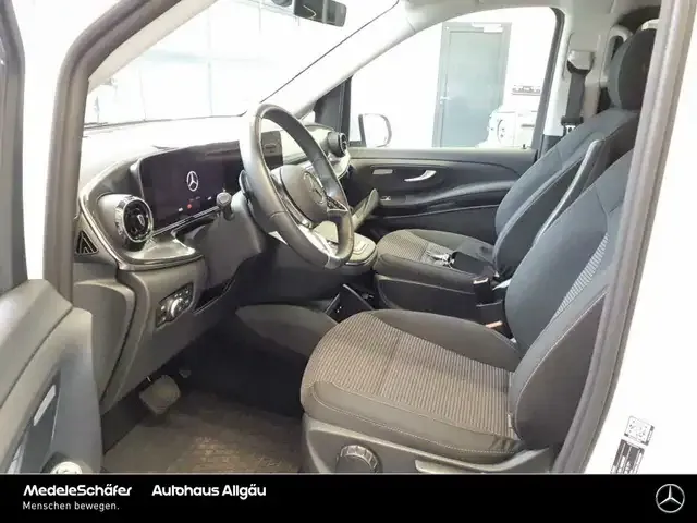 Mercedes-Benz EQV 300