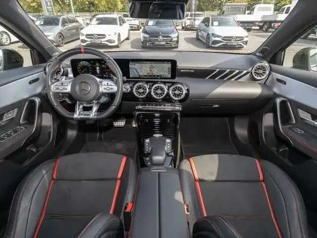 Mercedes-Benz A 35 AMG