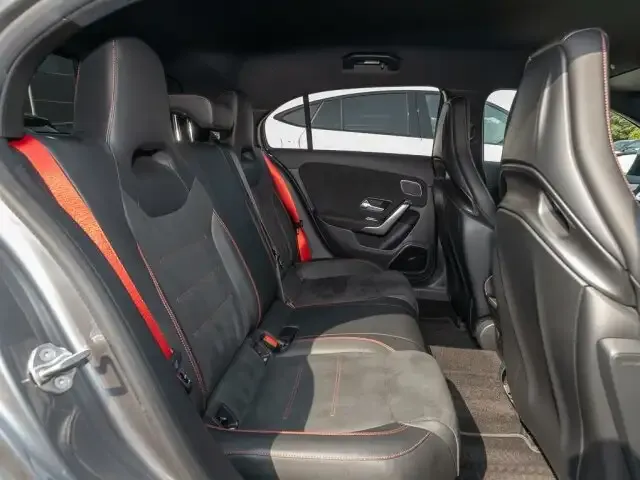Mercedes-Benz A 35 AMG