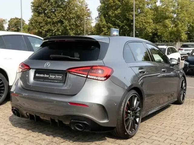 Mercedes-Benz A 35 AMG