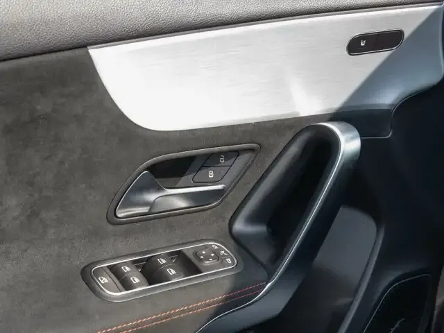 Mercedes-Benz A 35 AMG