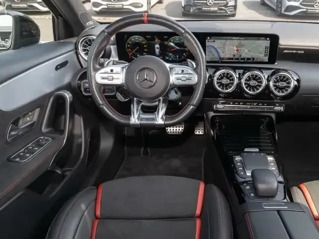 Mercedes-Benz A 35 AMG
