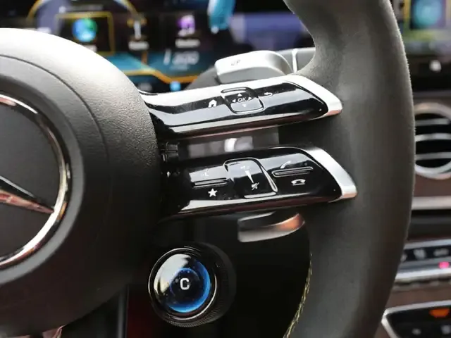 Mercedes-Benz E 63 AMG