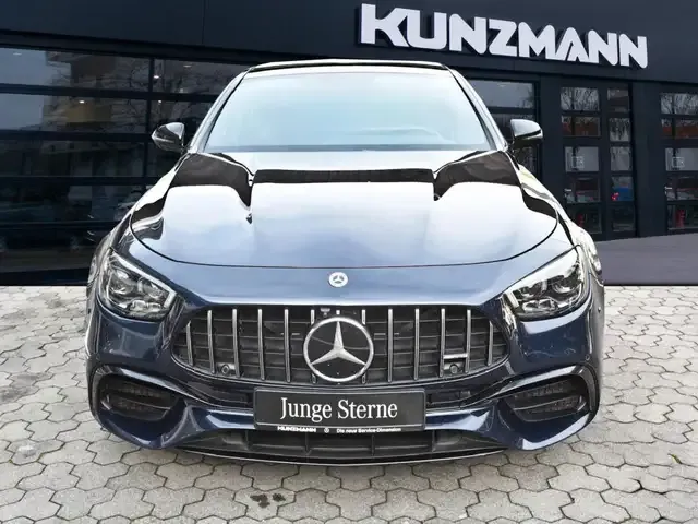 Mercedes-Benz E 63 AMG
