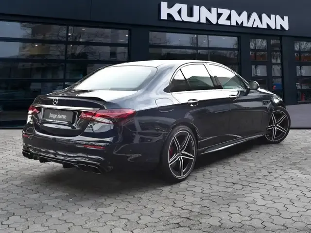 Mercedes-Benz E 63 AMG